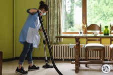 Aide-familiale Charleroi - Faire le ménage, passer l'aspirateur et laver les sols des maisons