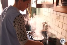 Aide-familiale Charleroi - Préparer les  repas du jour et du lendemain